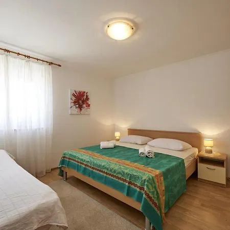 Apartamento By The Sea Slatine, Ciovo - 15504